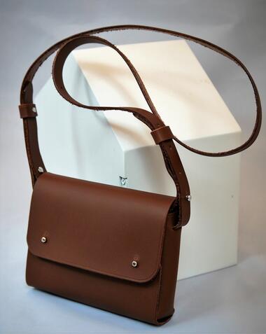 Atelier fabrication d'un sac en cuir