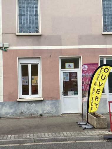 Mr Probus Boutique et Dégustation Oenologique_Ampuis