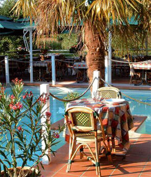 Le restaurant "Le Carré d'Eau" à Magné
