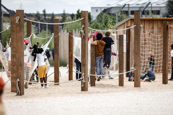 Aire de jeux enfants refuge La Tanière ©Edouard Pacreau