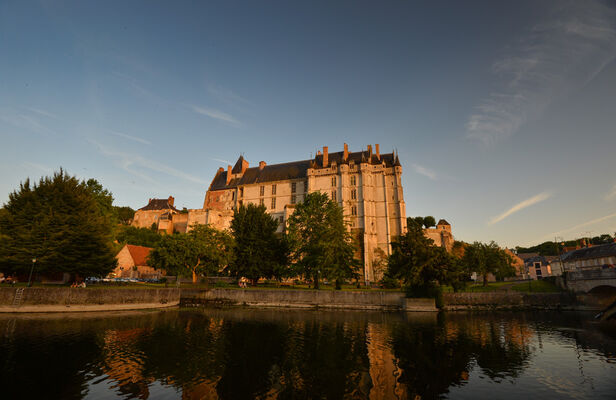 Château de Châteaudun, vue côté Loir