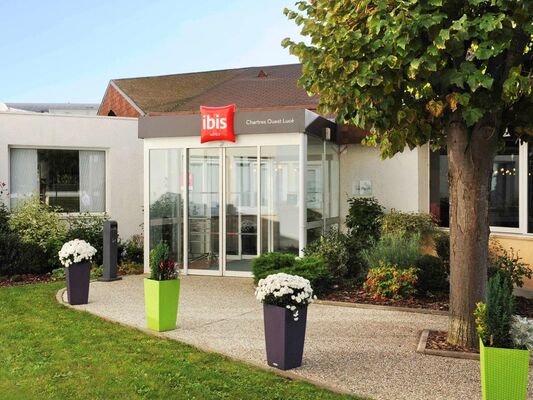 Ibis Chartres Ouest