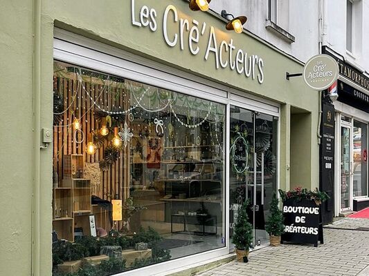 Boutique - les Créacteurs de Ploërmel - artisanat local - devanture