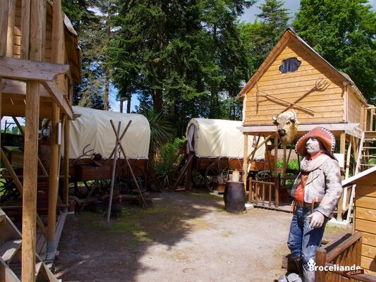 Camp western 1 Camping d'Aleth St-Malo de Beignon Brocéliande