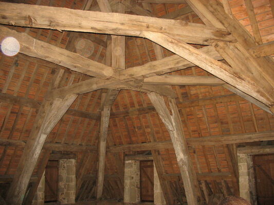 Combles de l'abbaye de Paimpont