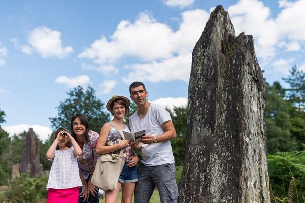Sentier découverte Menhirs de Monteneuf_876_16 ©E.Berthier 2016