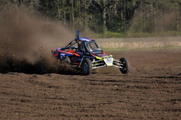 auto-cross