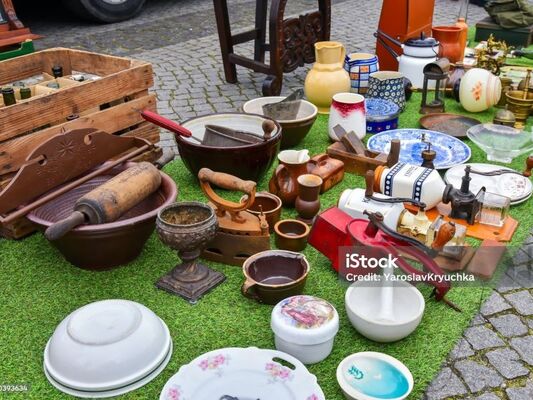 Vide grenier - Forges de Lanouée - Brocéliande- Morbihan