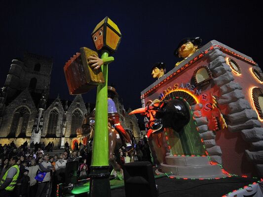 parade nocturne - ploermel - broceliande - bretagne