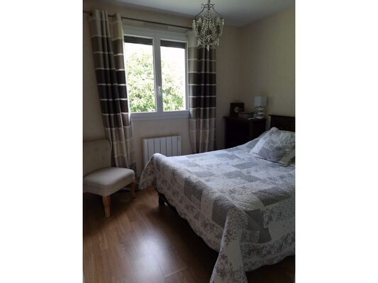 Chambre-beige-en-bas