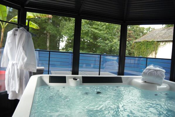 Jacuzzi