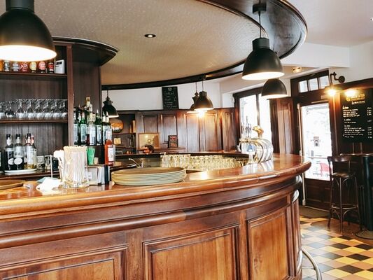 bar - brasserie - café de la tour - déco - Ploërmel - Morbihan