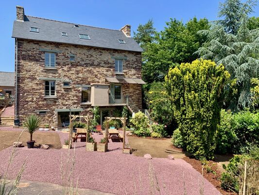 cote-jardin---maison-des-legendes-paimpont---3-4