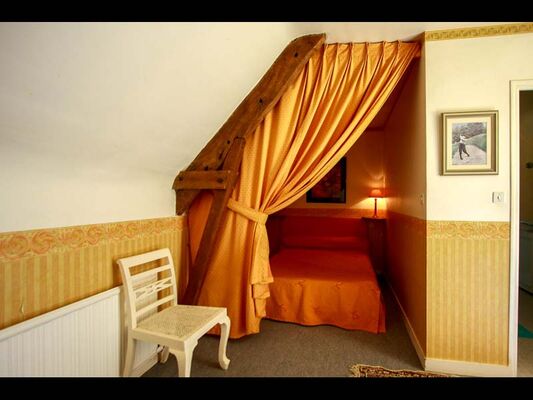 Gîte du Clyo, couchage dans son nid orange - Caro - Morbihan - Bretagne