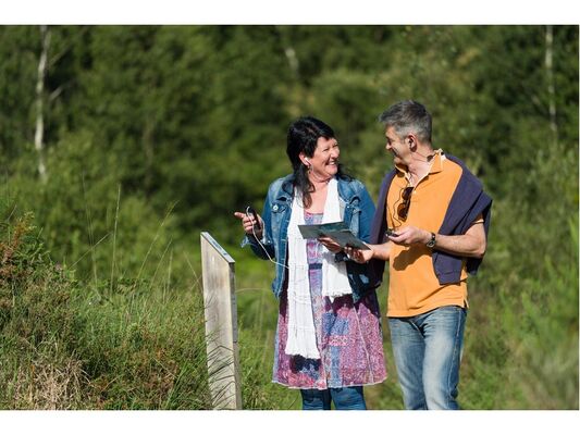 Sentier-bout-lande-Monteneuf