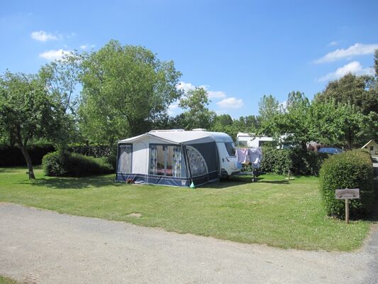 Camping Ninian - emplacement grand confort - Taupont - Brocéliande