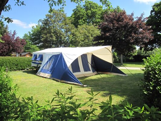 Camping Ninian - emplacement grand confort - Taupont - Brocéliande