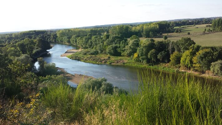 Point de vue depuis La Roche de Mûrs