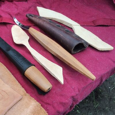 Atelier bois sculpté au couteau