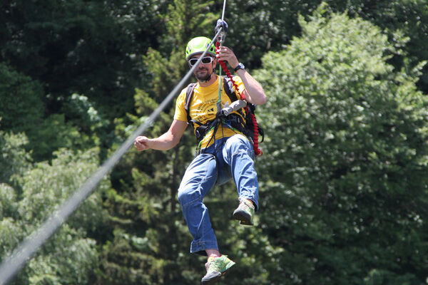 Eté 2025 - Bougez dans le Pilat - Via Ferrata adulte / Tyrolienne (à partir de 140 cm soit 10-12 ans) - Planfoy_Planfoy