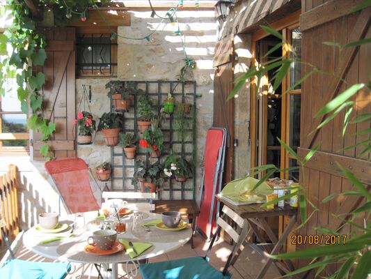 petit déjeuner en terrasse