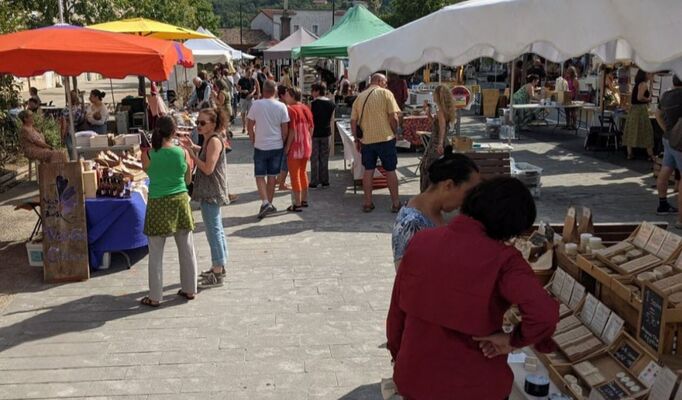 Grand marché local, estival et pas banal !_Pélussin