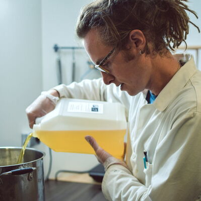 Atelier Savon avec Samuel