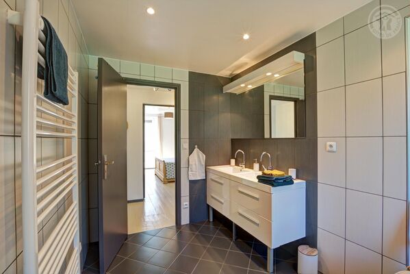 imgcarousel-name-mising