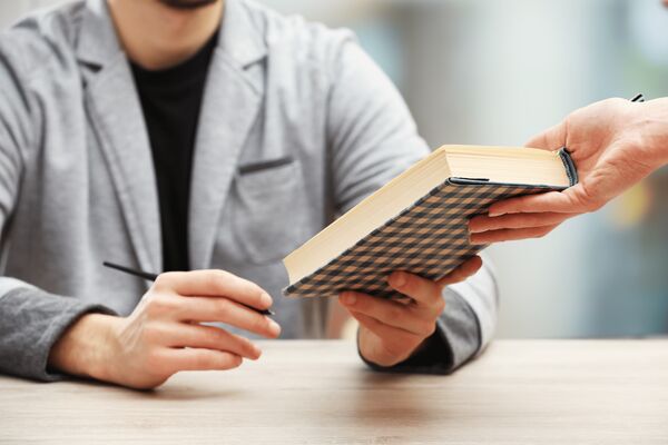 Dédicace de l’auteure Marceline Honvault Freyssenon_Saint-Genest-Malifaux