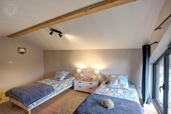 imgcarousel-name-mising