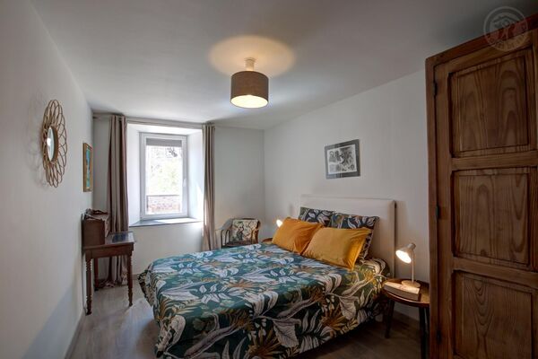 imgcarousel-name-mising