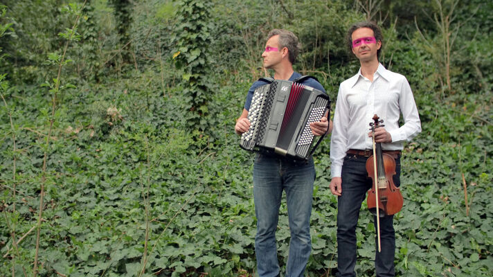 Bal Folk avec les Chaussettes Raides & Tralala Lovers_Condrieu