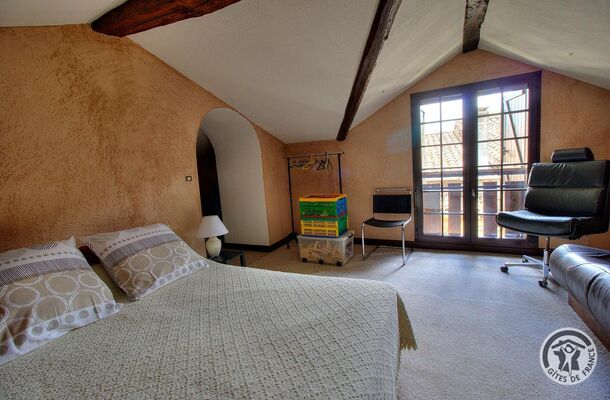 imgcarousel-name-mising