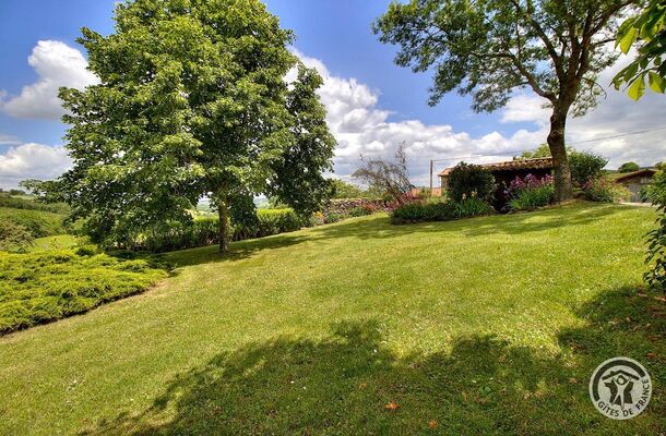 imgcarousel-name-mising