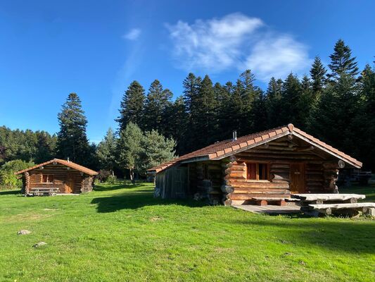 Fustes sous les étoiles 2 chalets
