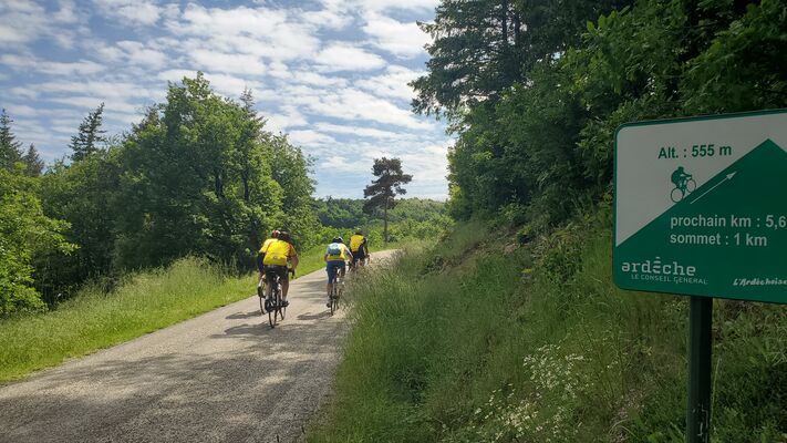 Séjour vélo 2 jours - Découvertes et dépaysement au coeur du Pilat_Bourg-Argental