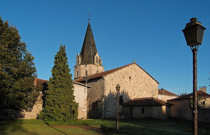 Eglise-Saint-Andre--Abjat-sur-Bandiat.jpg