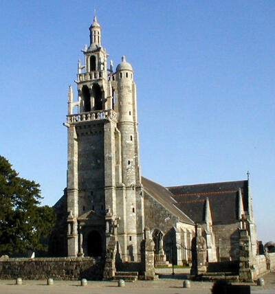 Eglise-St-Pierre-Ploubezre.jpg