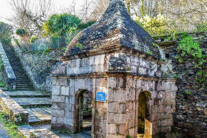 Fontaine-Saint-Efflam.jpg