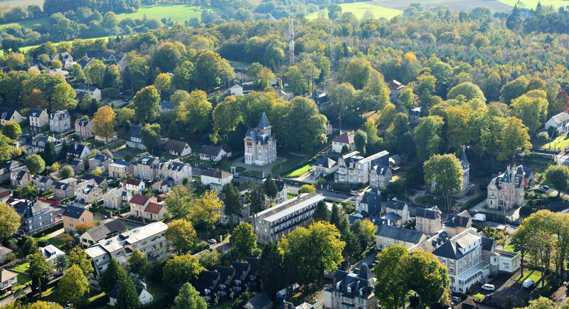 bagnoles-orne-quartier-belle-epoque-vue-aerienne-2.jpg