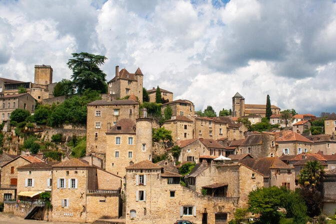 Vue sur Puy l_Evêque Lot Tourisme- C. Asquier 200601-152820(2).jpg