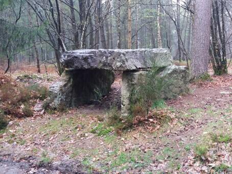 DOLMEN_GIONE.jpg
