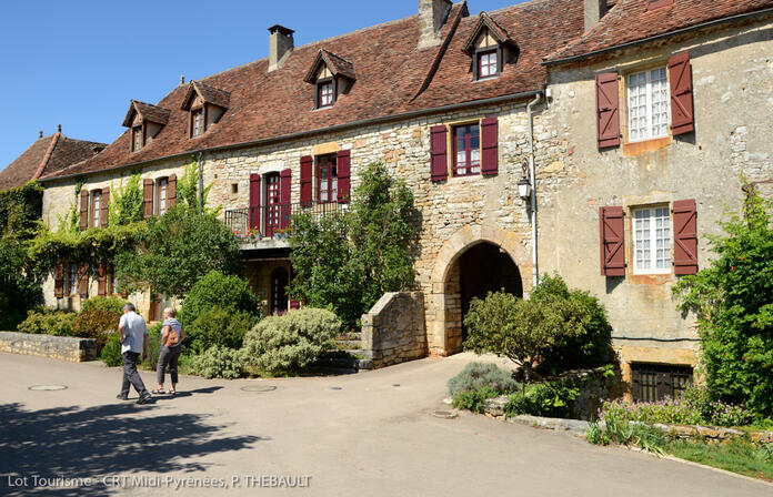 Ruelle de Loubressac--Lot Tourisme - CRT Midi-Pyrénées, P. THEBAULT.jpg