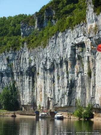 Ecluse et chemin de halage de Ganil © Lot Tourisme - E. Ruffat 120725-112025_600x800.jpg