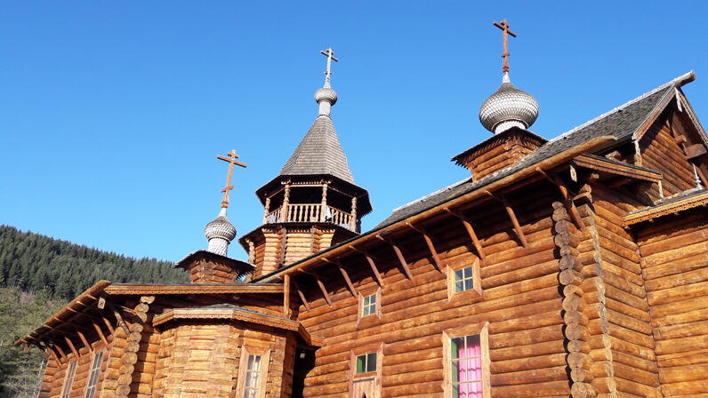 Eglise russe crédit Office de Tourisme Rougiers.jpg