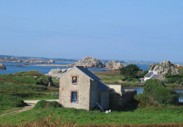 Maison-de-Littoral-Plougrescant-2.jpg