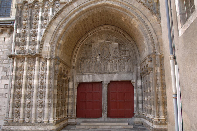 Cathédrale, portail nord. Photo P. Lasvenes ville de Cahors.JPG