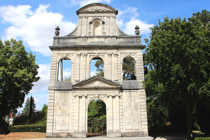 porte-collège-des-garçons.jpg