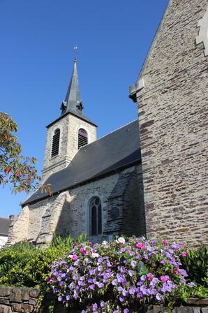 Eglise-Saint-Pierre---Laille.JPG