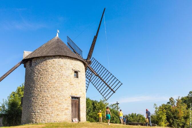 Moulin---Le-Mont-Dol-Simon-Bourcier.JPG